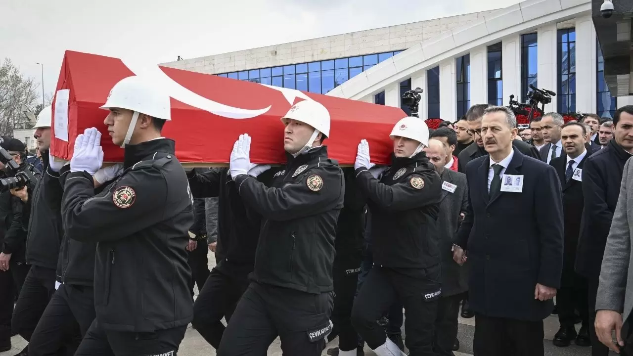 Katar Şehitleri Ankara'da son yolculuğuna uğurlandı 8