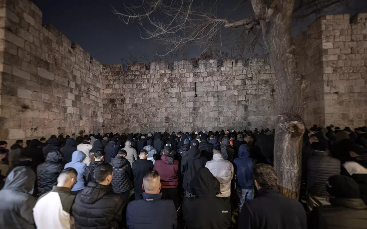 İsrail, Kadir Gecesi’nde de Mescid-i Aksa’yı Müslümanlara kapattı 5