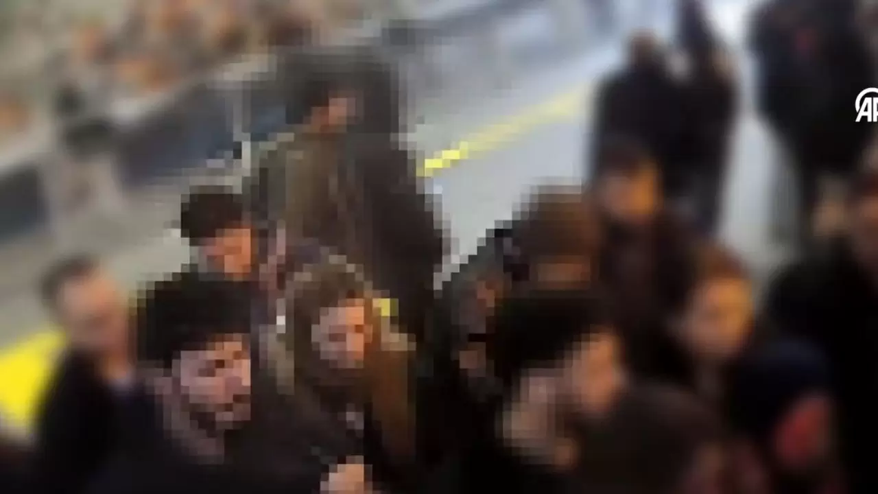 Kalabalığı fırsat bilip 6 kişinin telefonunu çaldı 7