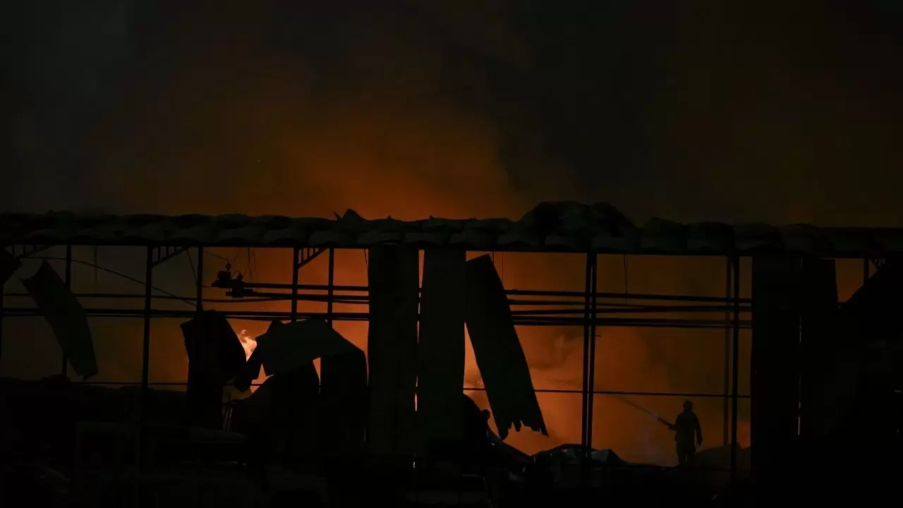 Ankara Sincan’da korkutan yangın: İlaç fabrikası 5 saatte söndürüldü 4