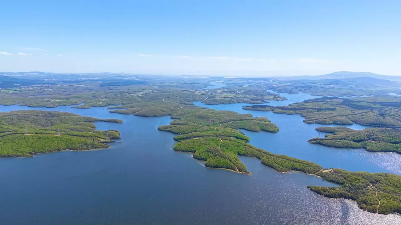 Ömerli Barajı'nda tablo gibi manzara! Dronla çekilen görüntüler büyüledi 3