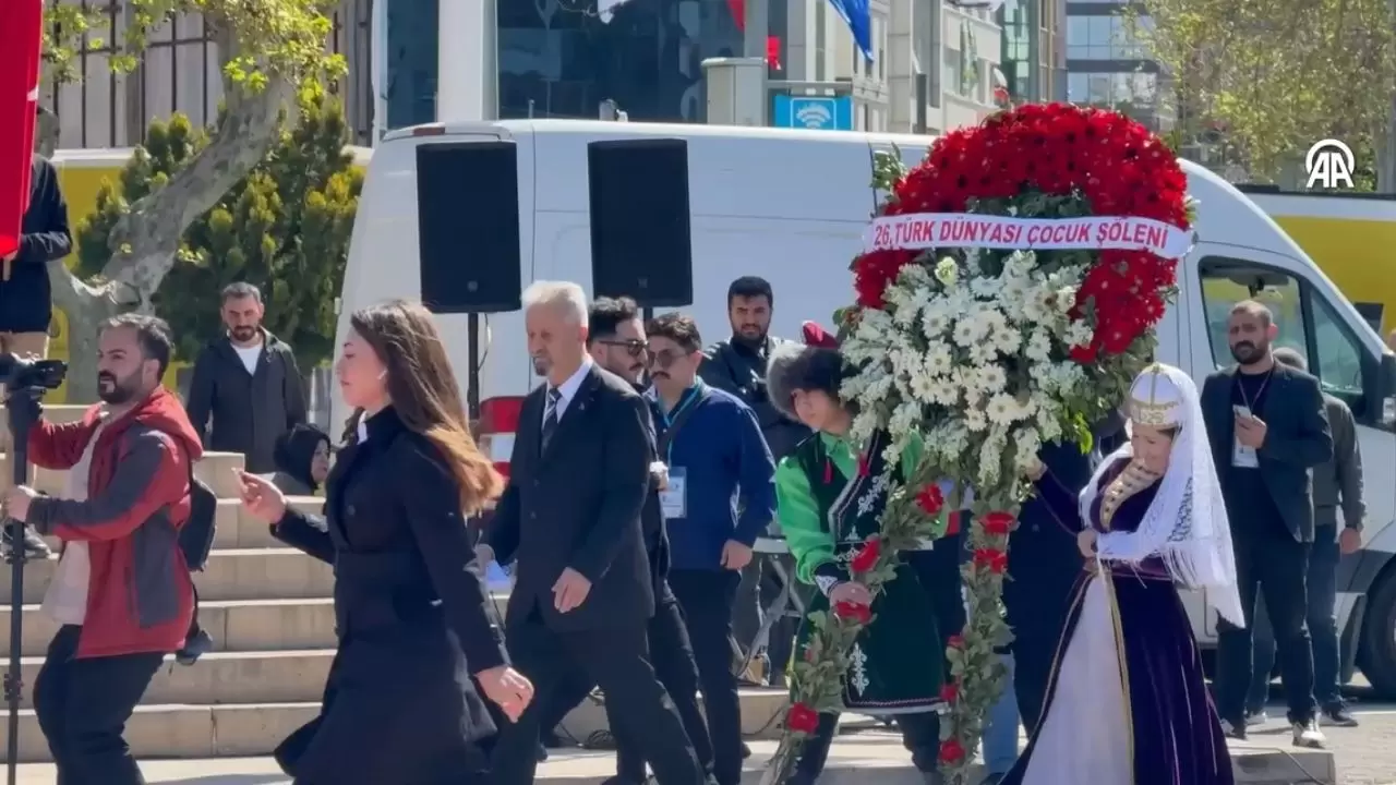 İstanbul’da Türk Dünyası rüzgarı! 14 farklı bölgeden 250 çocuk Kadıköy’ü renklendirdi 6