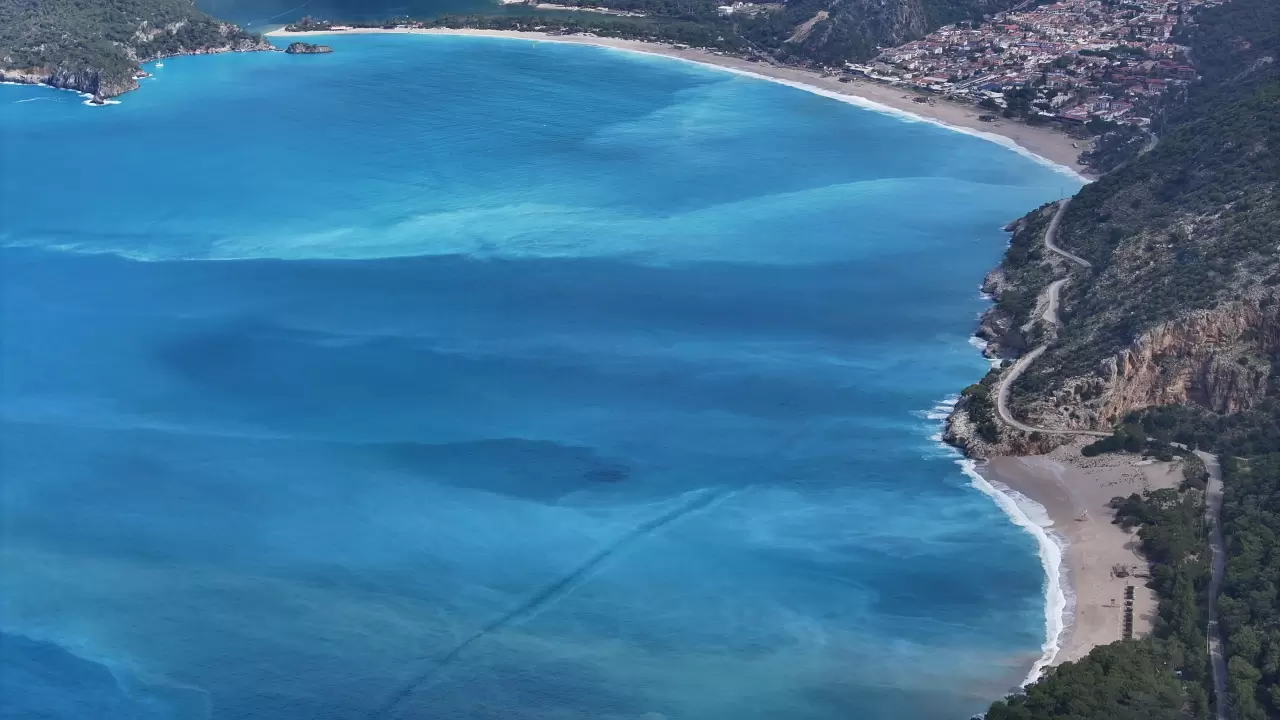 Ölüdeniz turkuaz rengine büründü 4