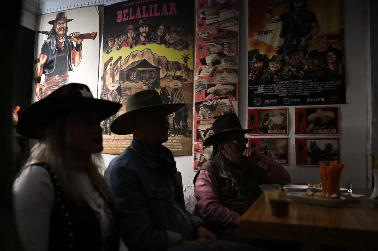 Samatya’da bir Vahşi Batı kasabası: Bu kahvehanede sadece 'Kovboylar' var! 6