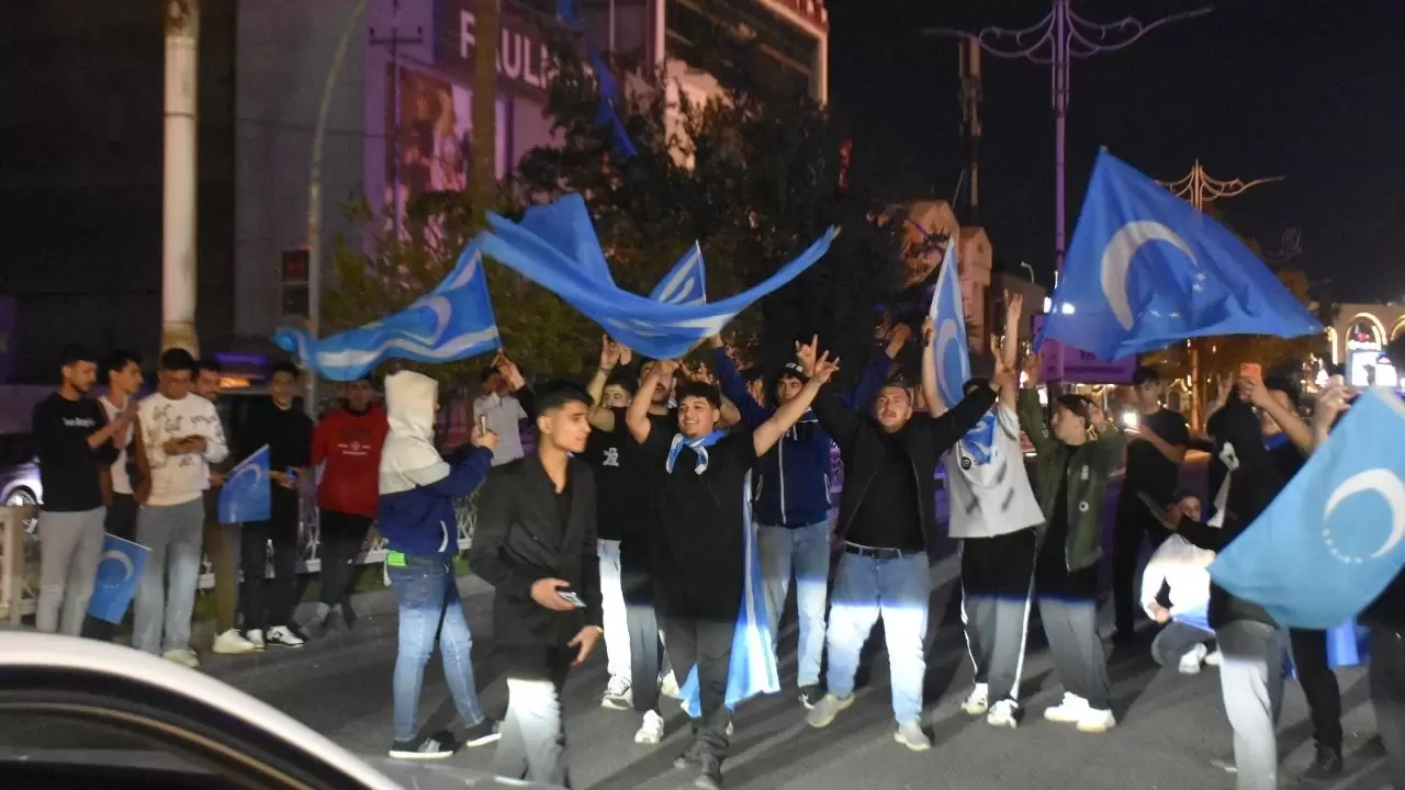 Yeni Vali Muhammed Seman Ağa’nın seçilmesi büyük coşkuyla kutlandı! 2