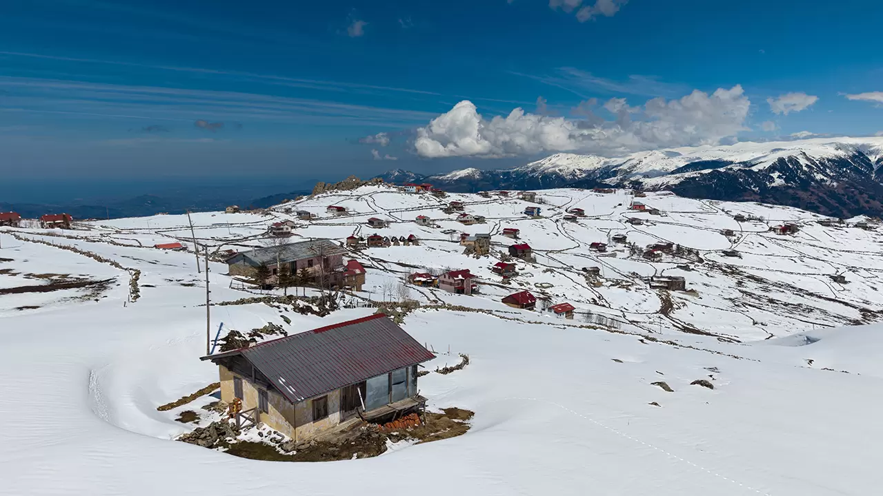 2 Bin 200 Rakımda kar manzarası 2