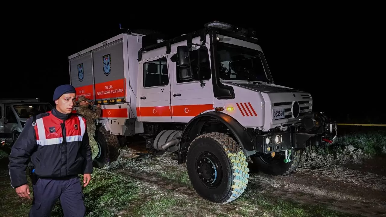 Ankara’da askeri helikopter kaza kırıma uğradı! Sincan Kaymakamı'ndan sevindiren açıklama 7