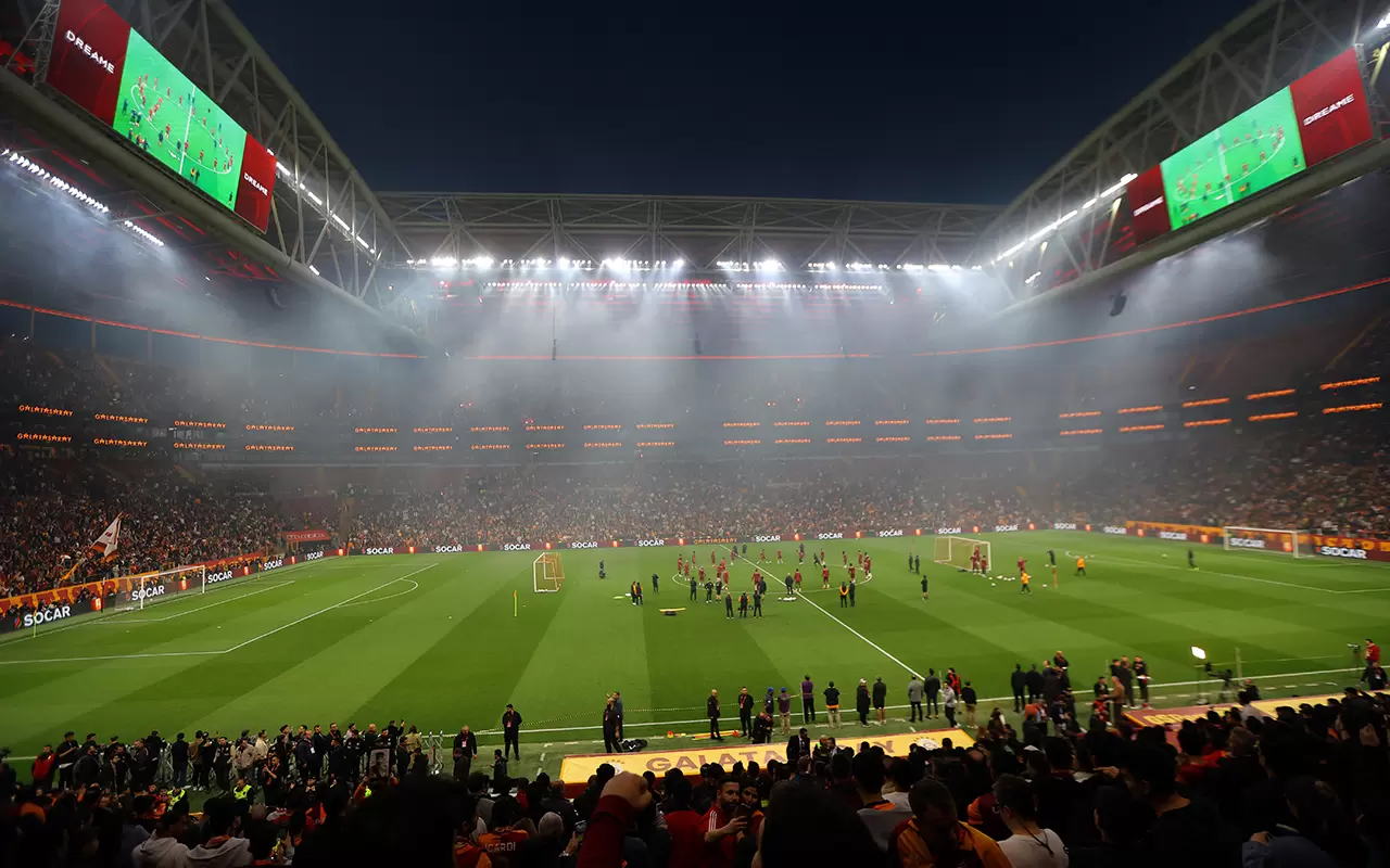 Galatasaray'ın şampiyonluk idmanında görsel şölen! 4