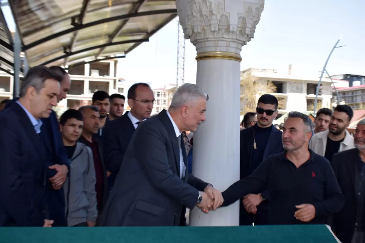 Kahramanmaraş okul saldırısı kurbanı Furkan Sancak Balal, Afşin’de dualarla uğurlandı 6