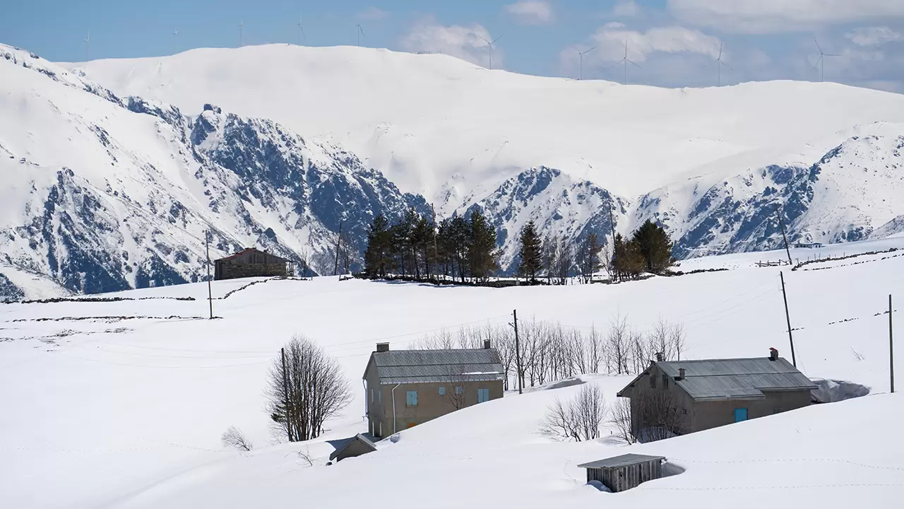 2 Bin 200 Rakımda kar manzarası 5