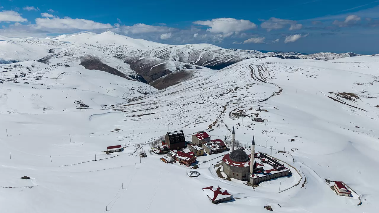 2 Bin 200 Rakımda kar manzarası 3
