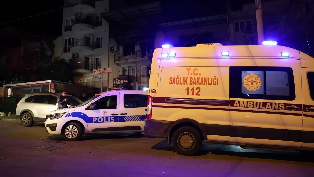 Evden yükselen alevler bir aileyi dağıttı: Baba hayatını kaybetti, engelli oğlu entübe edildi! 2