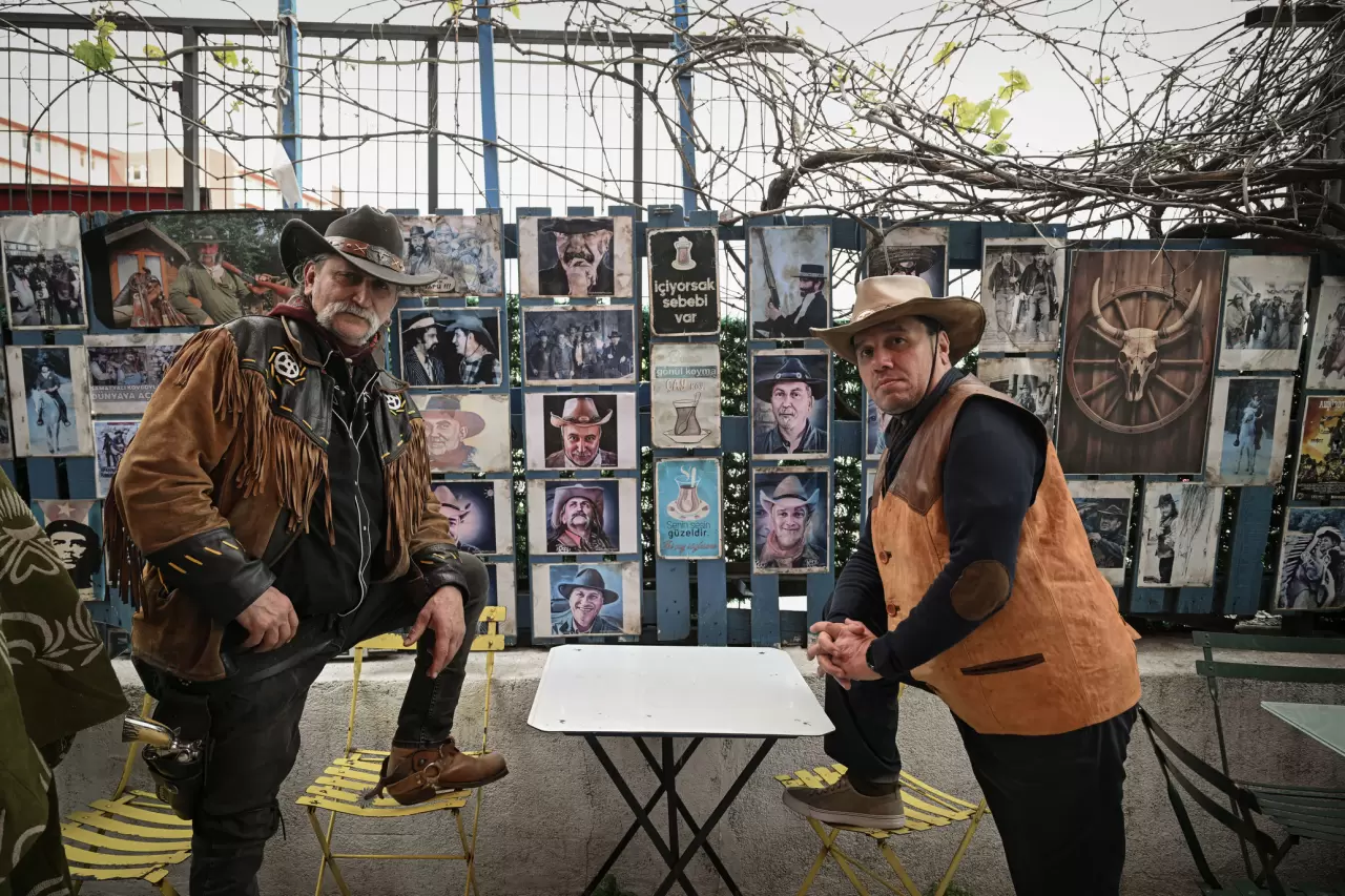 Samatya’da bir Vahşi Batı kasabası: Bu kahvehanede sadece 'Kovboylar' var! 19