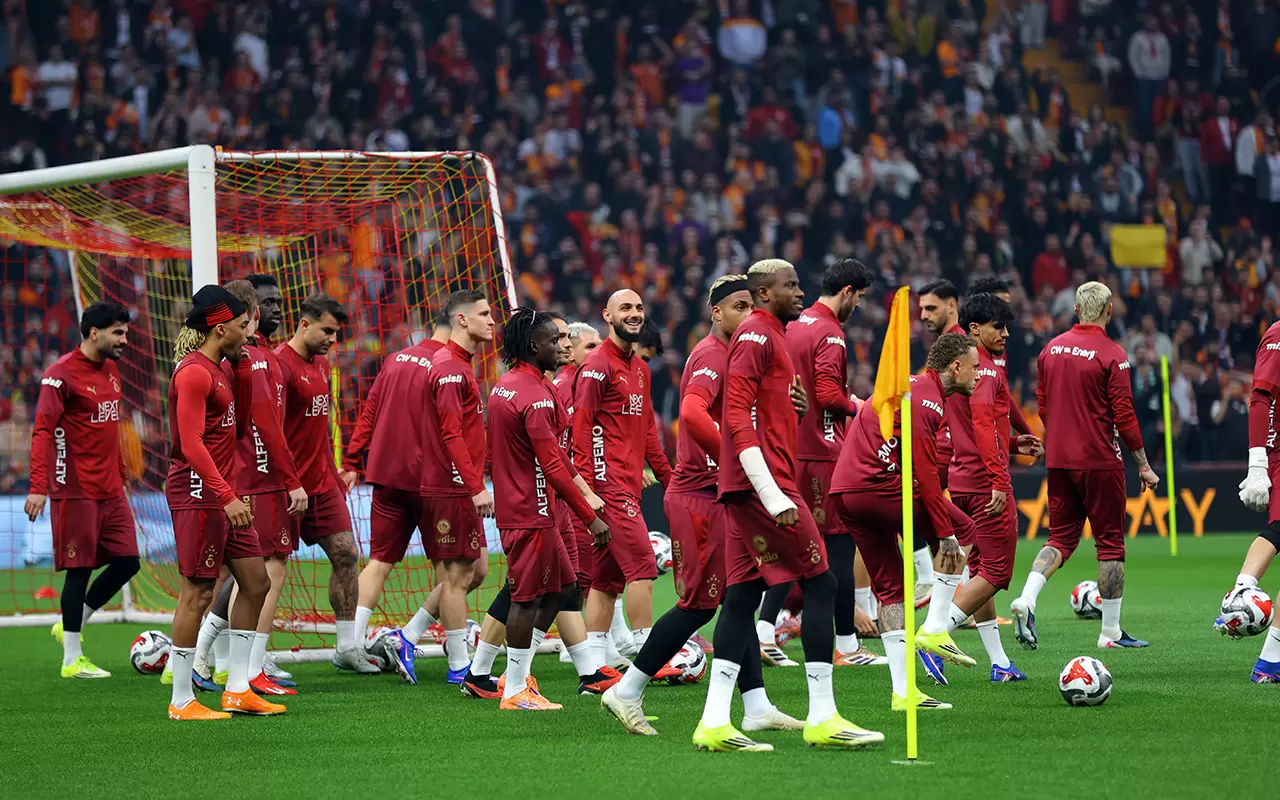 Galatasaray'ın şampiyonluk idmanında görsel şölen! 3