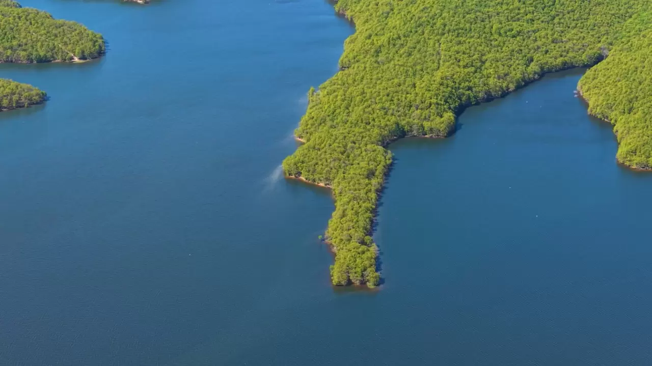 Ömerli Barajı'nda tablo gibi manzara! Dronla çekilen görüntüler büyüledi 5