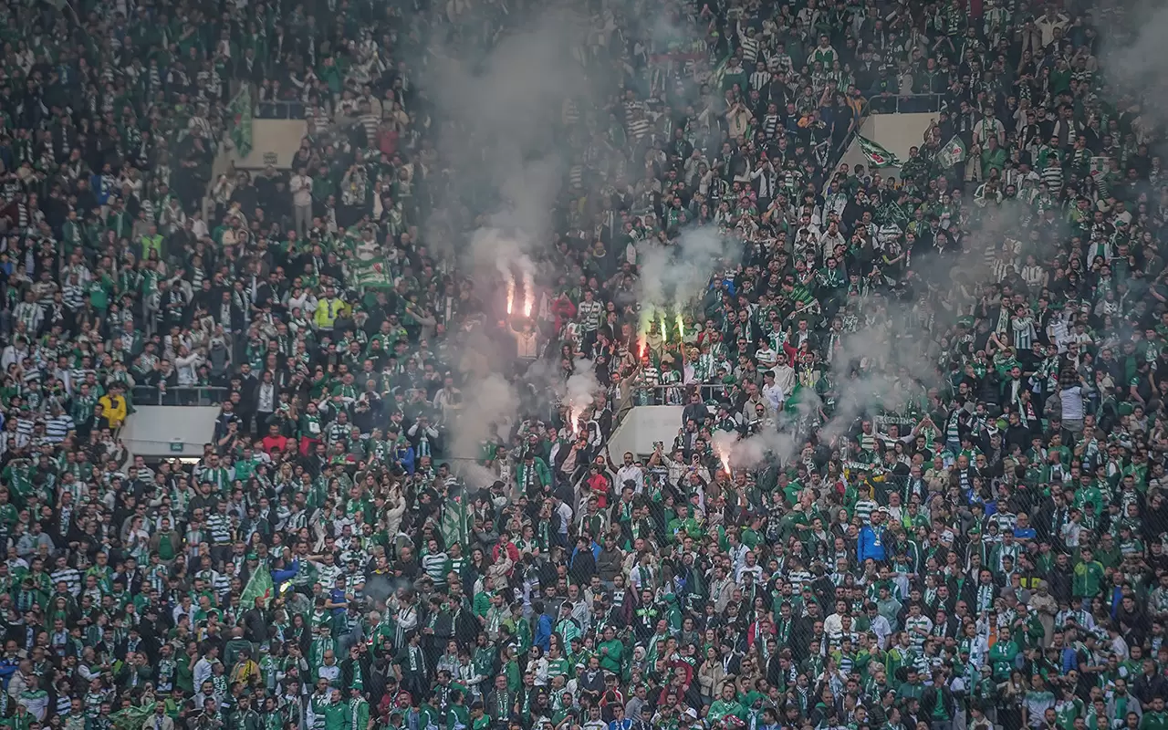 Bursaspor şampiyon oldu, Bursa alev aldı! 9