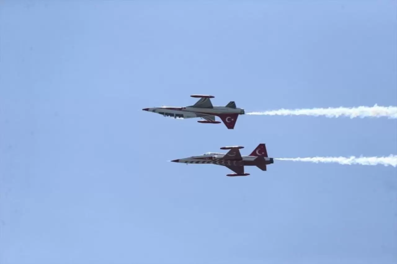 Türk Yıldızları’ndan 111. Yıl selamı 7