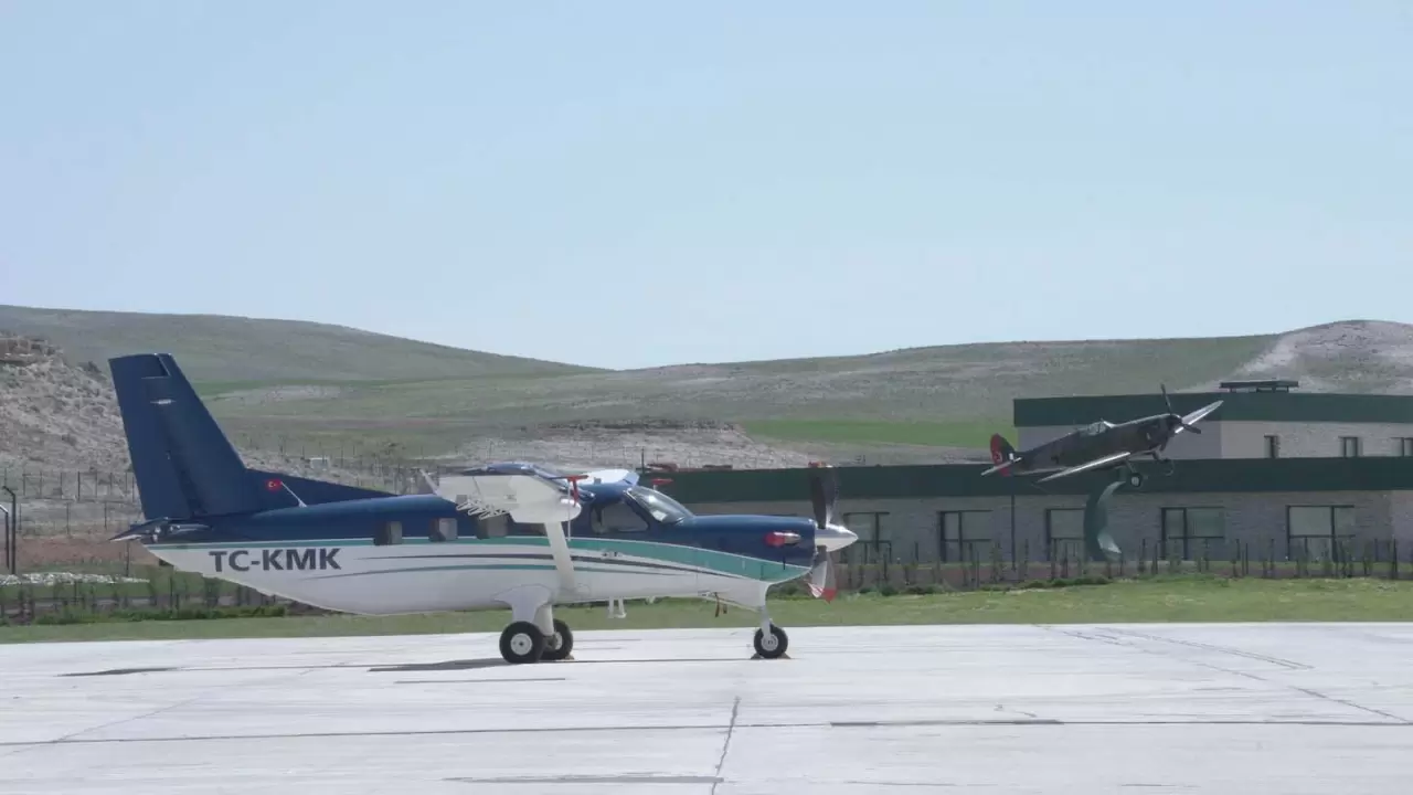 Türkiye’nin İlk kadın akrobasi pilotu 'Dünya Pilotlar Günü' için havalandı 5