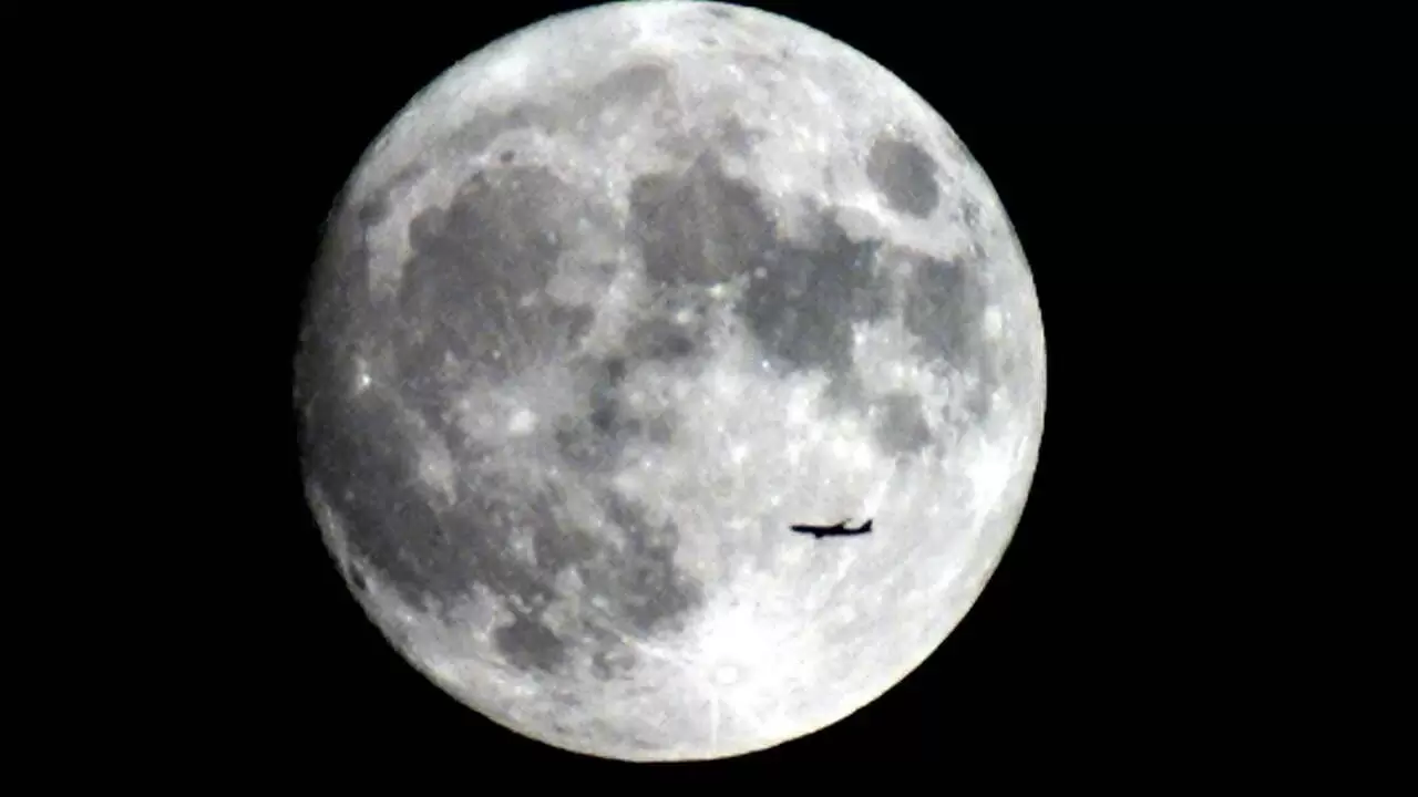 Rusya, Ay'ın yüzeyinde tarama yapacak 1