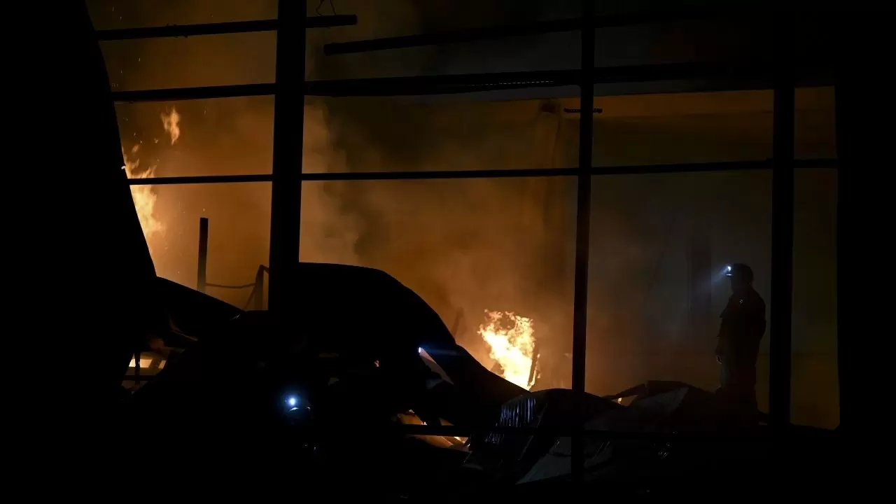 Ankara Sincan’da korkutan yangın: İlaç fabrikası 5 saatte söndürüldü 5