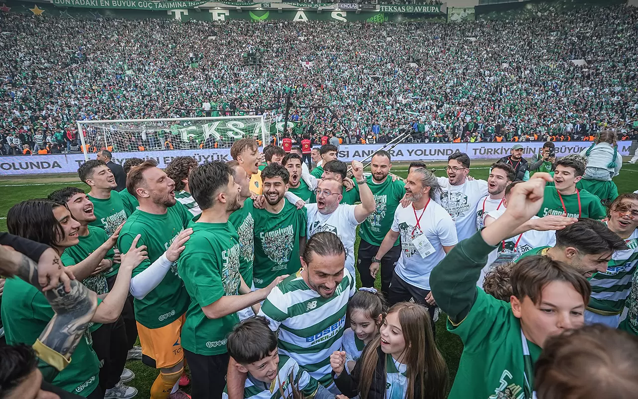 Bursaspor şampiyon oldu, Bursa alev aldı! 10