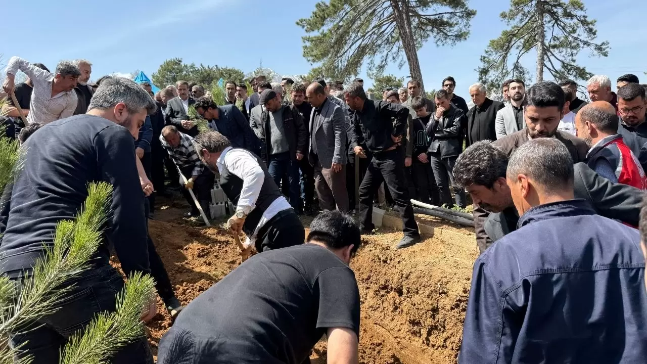 Ayla öğretmen’in eşinden yürek yakan veda 6