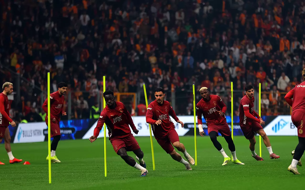 Galatasaray'ın şampiyonluk idmanında görsel şölen! 20