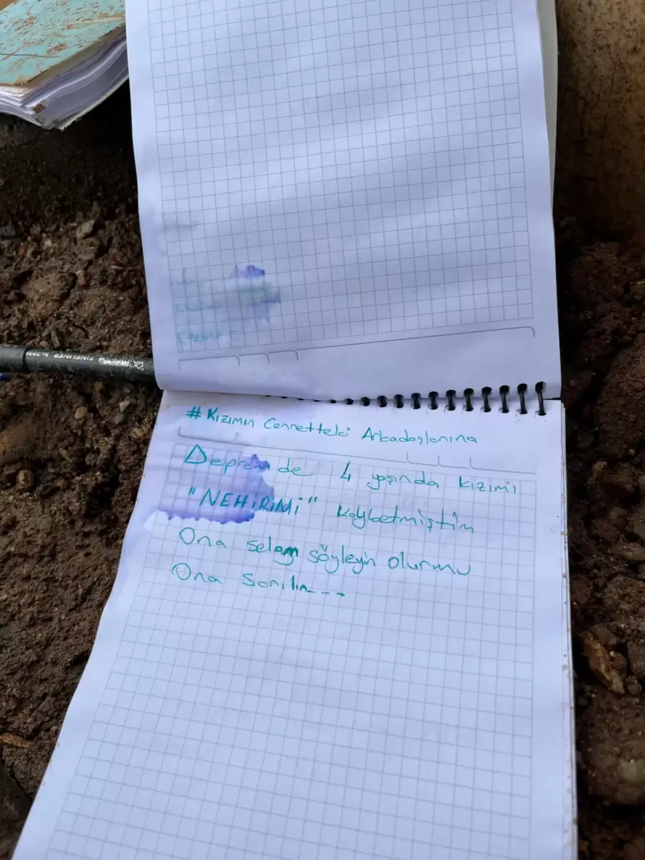 Kahramanmaraş saldırısında ölen öğrencilerin mezarlarına yürek yakan notlar 5