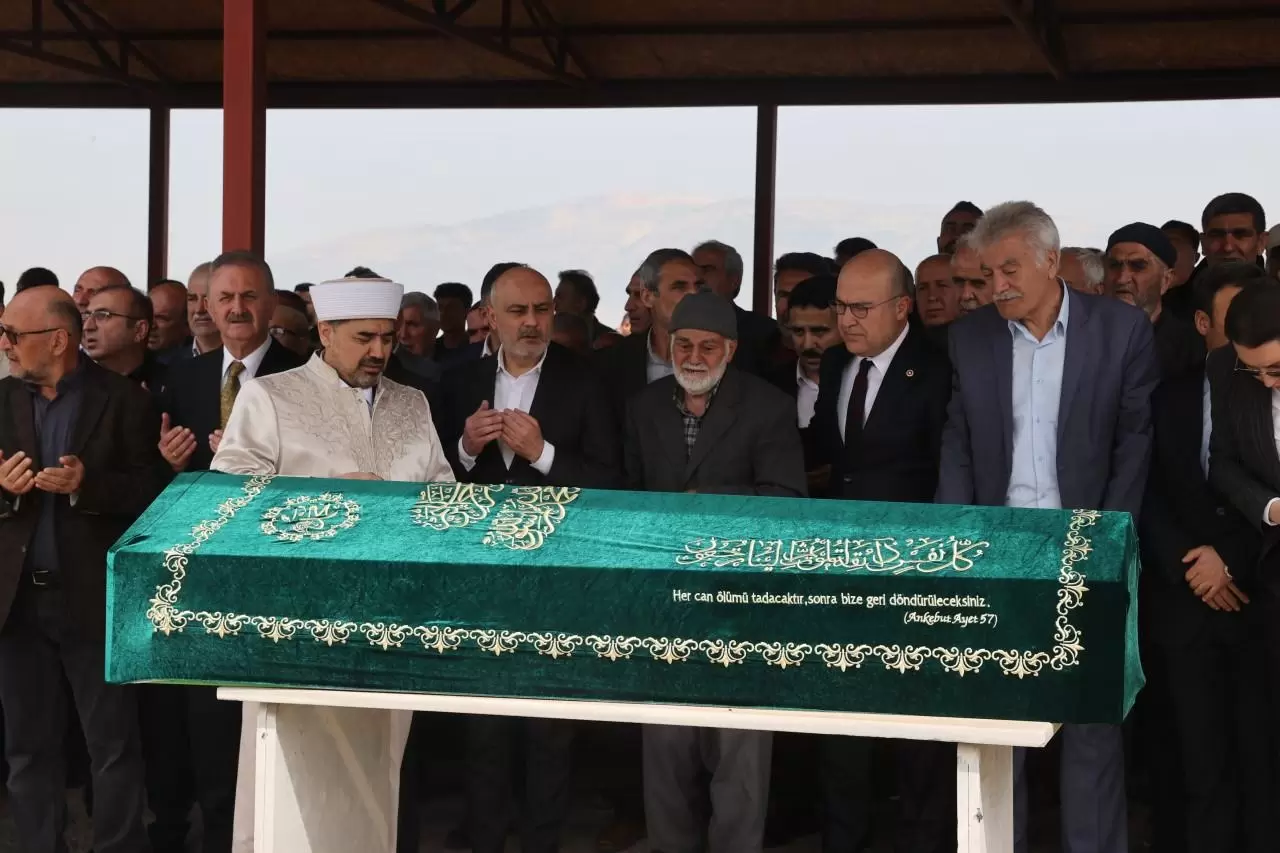 10 can 10 ayrı hikaye... Öğrenciler son yolculuğuna uğurlanıyor 3