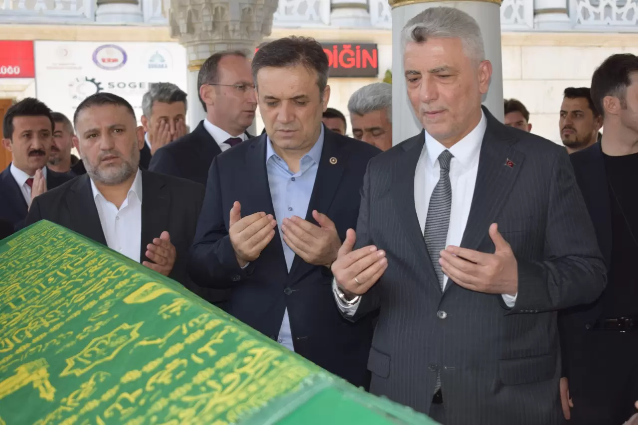 Kahramanmaraş okul saldırısı kurbanı Furkan Sancak Balal, Afşin’de dualarla uğurlandı 2