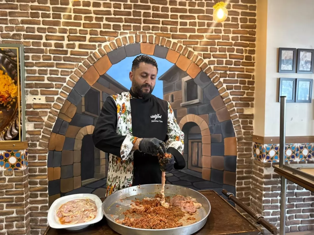 Mardin'de dev mumbar dolması! Yöresel lezzetler tanıtılıyor 2