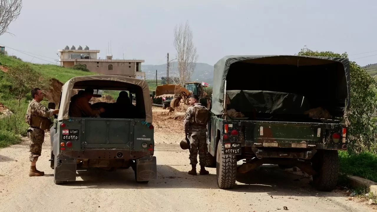 Lübnan Ordusu Mercayun-Hasbaya yolunu yeniden ulaşıma açtı 7