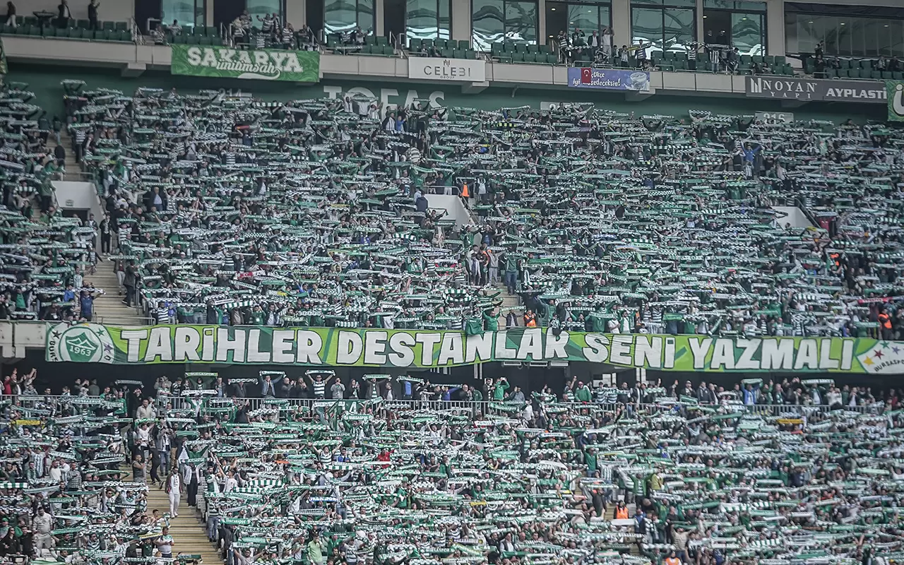 Bursaspor şampiyon oldu, Bursa alev aldı! 4