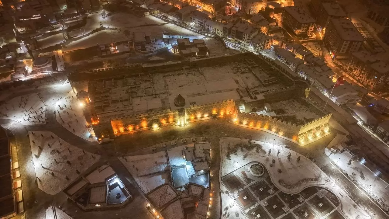 Erzurum’da nisan ortasında kış manzarası 4