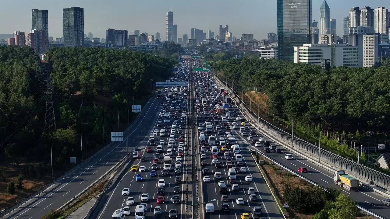 Sürücüler dikkat: 1915 Çanakkale Köprüsü ve İzmir Çevre Yolunda çalışma var! 2