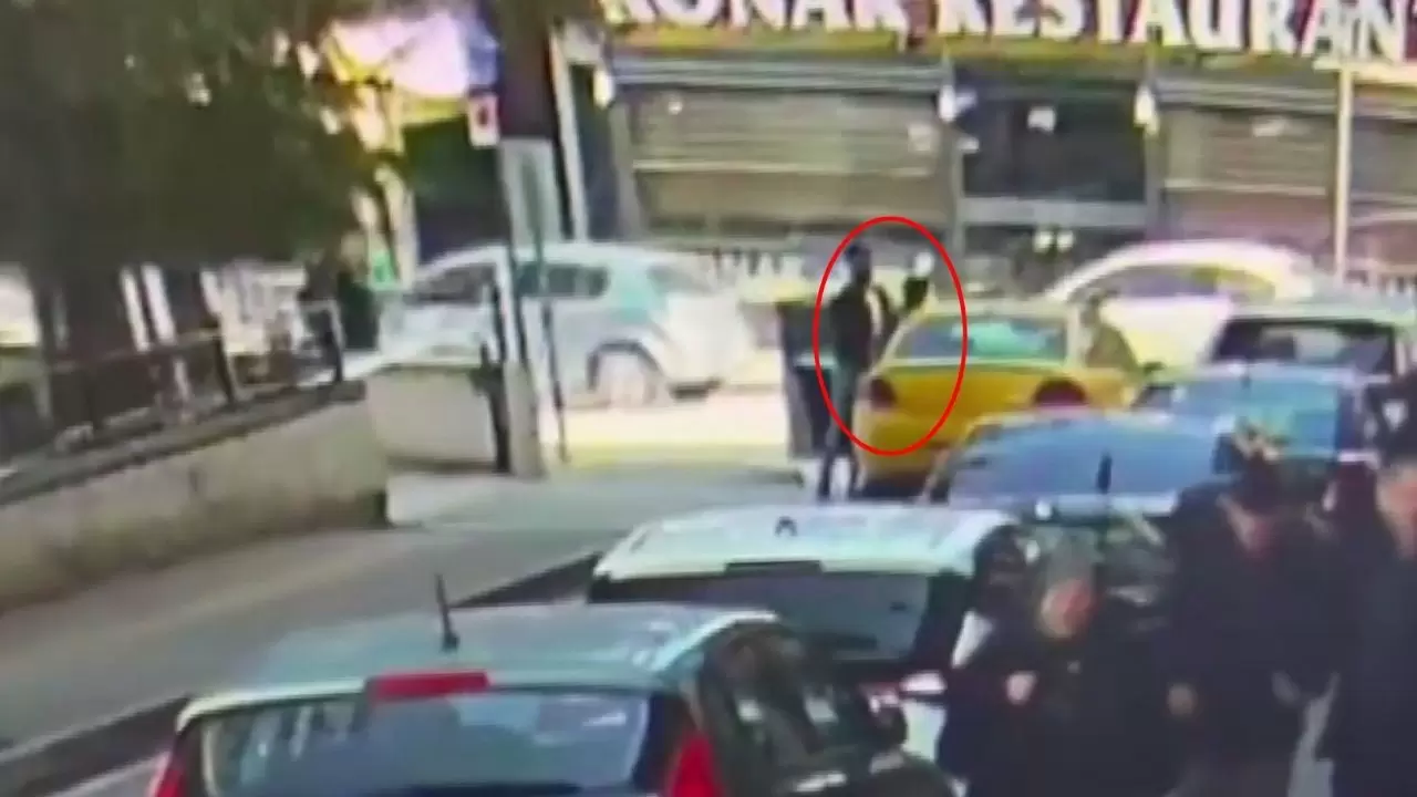 Öz oğlu evi ateşe verip kül etti 6