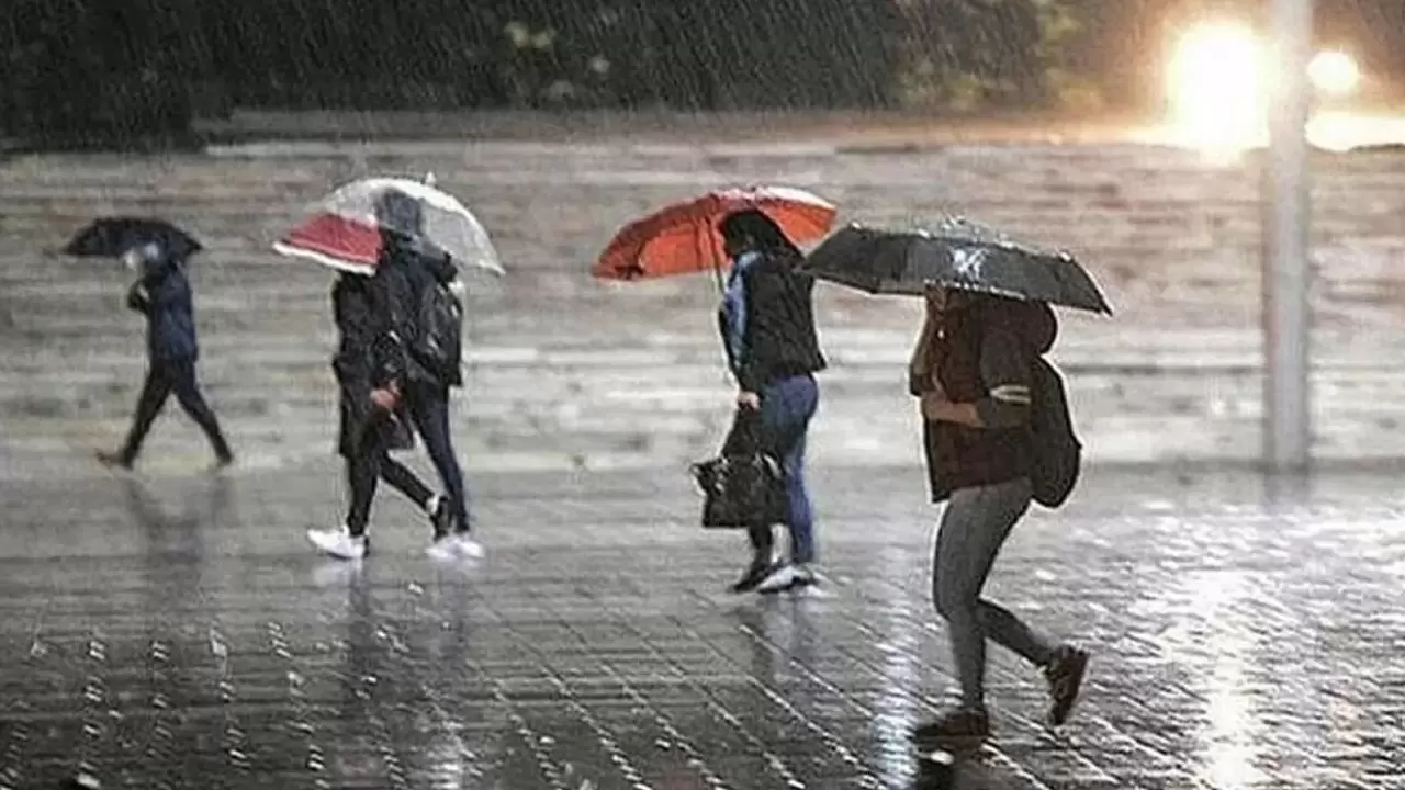 Marmara'da şiddetli sağanak, Ege'de kar sürprizi! İşte 4 Mayıs 2026 il il hava durumu raporu! 1