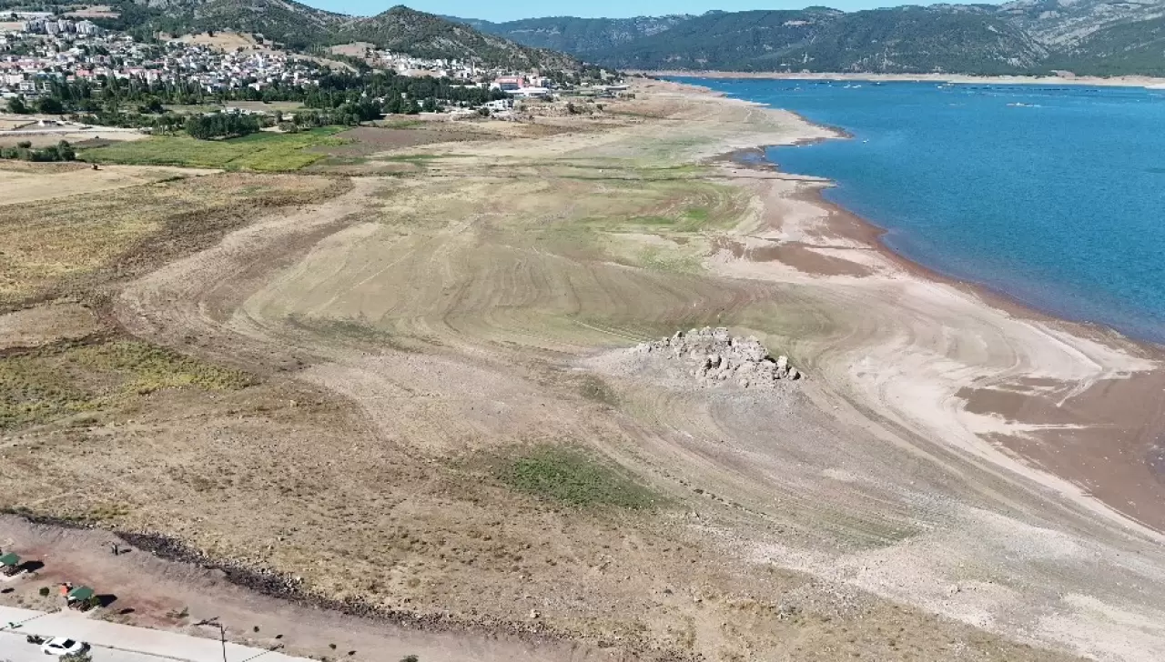 Almus Barajı’nda 33 yıl sonra tarihi rekor kırıldı! 2