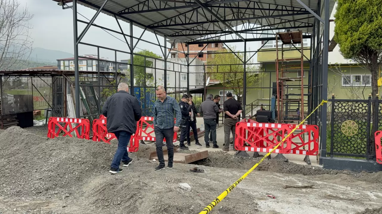 Samsun’da kazık kavgası: Çok sayıda yaralı var, mahalle savaş alanına döndü! 1
