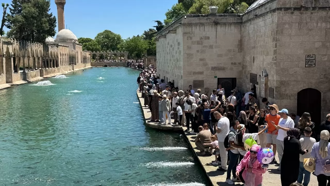 Doğal Akvaryumda iğne atsan yere düşmüyor! 4