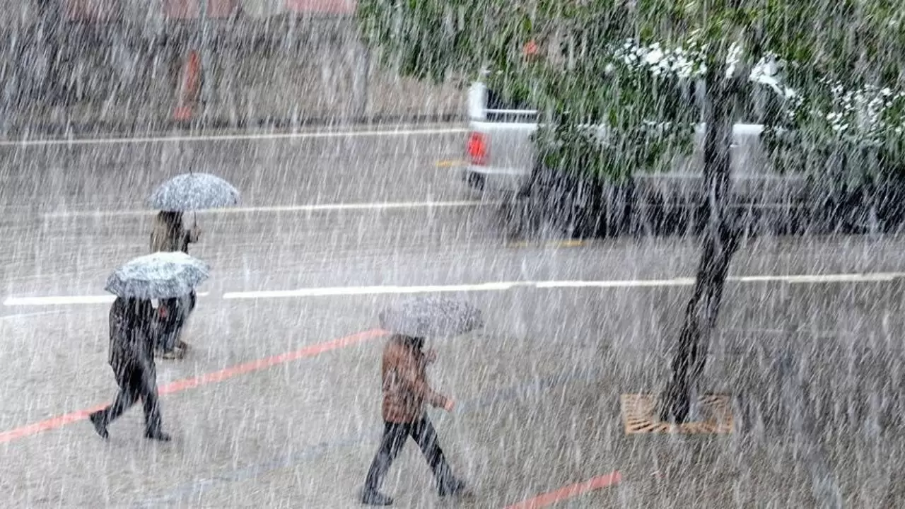Meteoroloji’den 'kuvvetli' uyarı! Bugün dışarı çıkacaklar dikkat: Sağanak ve gök gürültüsü hangi illeri vuracak? 5