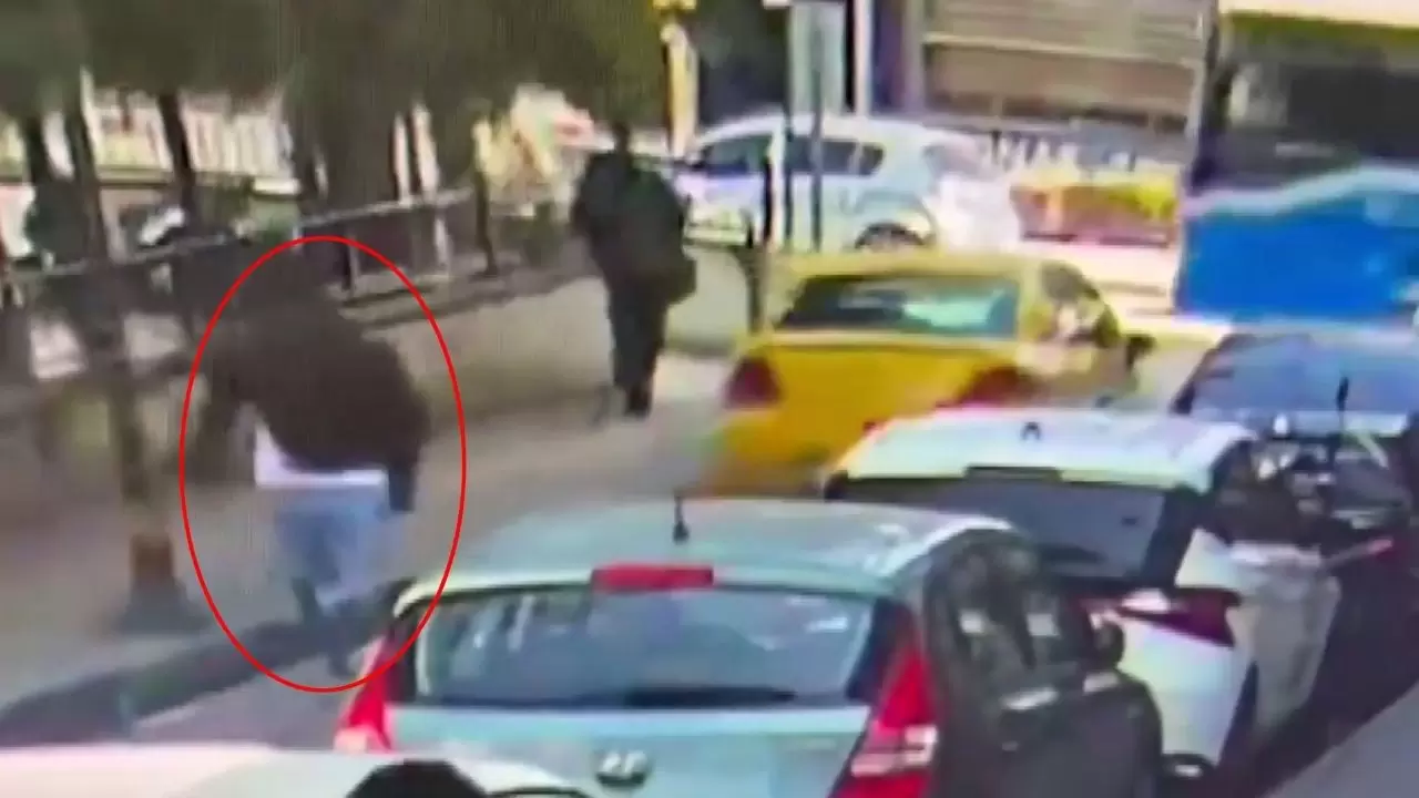 Öz oğlu evi ateşe verip kül etti 4