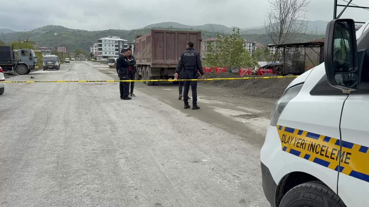 Samsun’da kazık kavgası: Çok sayıda yaralı var, mahalle savaş alanına döndü! 7