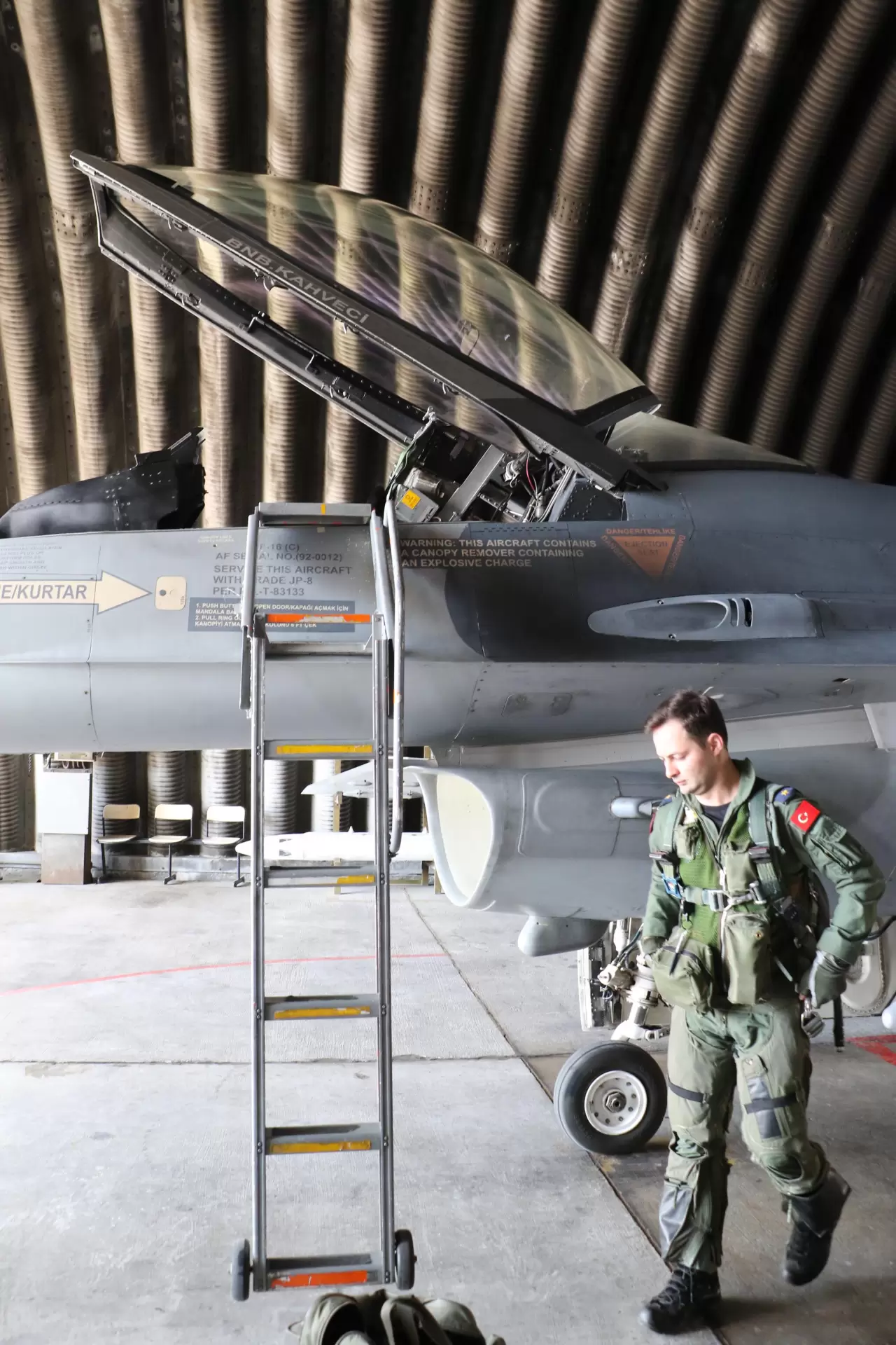 Türk jetlerinden Efes tatbikatında gövde gösterisi! F-16’lar gökyüzünde görev uçuşu gerçekleştirdi 4