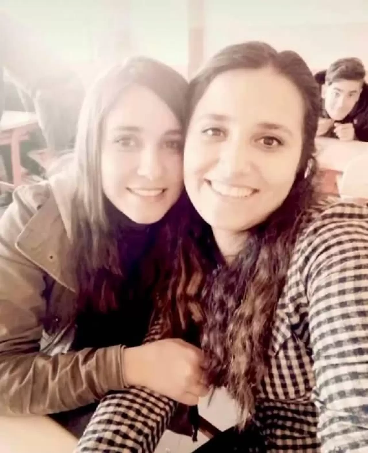 Gülistan Doku'nun daha önce hiç görülmemiş fotoğrafları ortaya çıktı 9