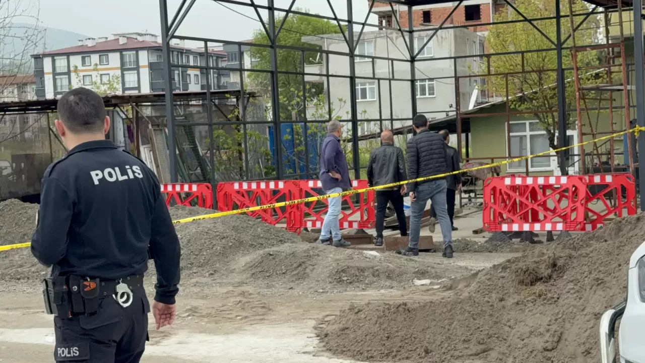 Samsun’da kazık kavgası: Çok sayıda yaralı var, mahalle savaş alanına döndü! 8