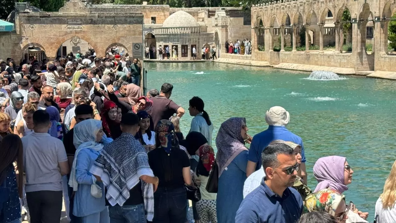 Doğal Akvaryumda iğne atsan yere düşmüyor! 7