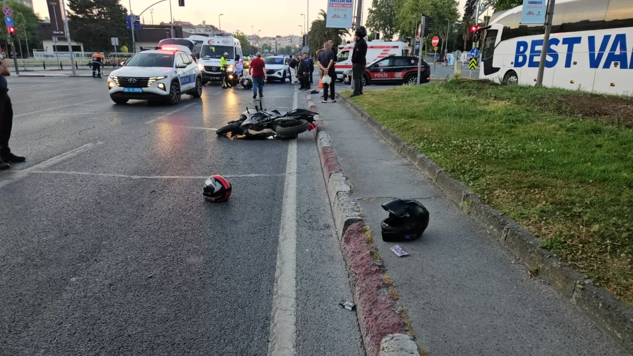 3 motosiklet çarpıştı, çok sayıda yaralı var! 2