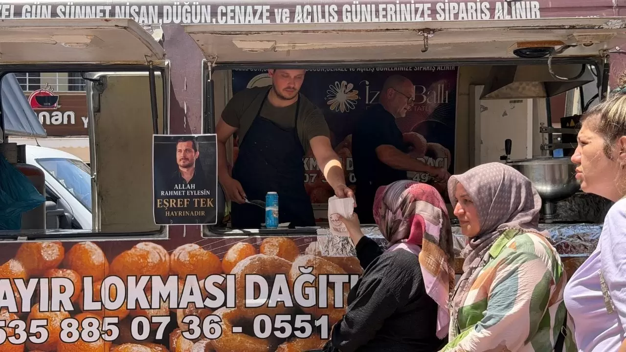 Eşref Rüya'nın sevilen karakteri Eşref Tek için İznik'te lokma dağıtıldı! 5
