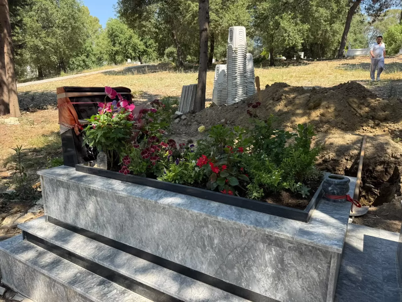 Okula götürdüğü kızını kazada kaybetmişti 6